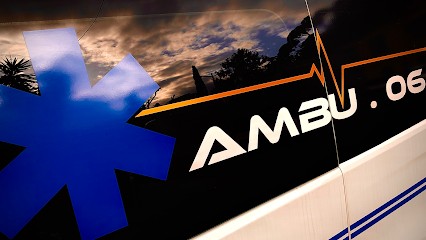 Ambu.06, Ambulancier à Menton