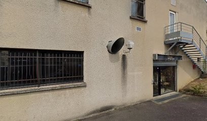 Ambulances Aquitaine, Ambulancier à Lons