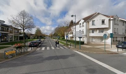 ambulance AVF. dias ferreira, Ambulancier à Serris