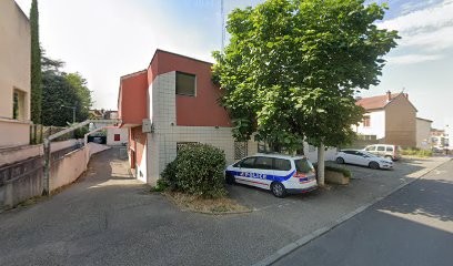 Khaldi Hani, Ambulancier à Oullins