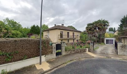 Archambeau SA, Ambulancier à Saint-Cyprien