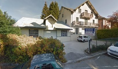 Ambulances du Vercors, Ambulancier à Villard-de-Lans