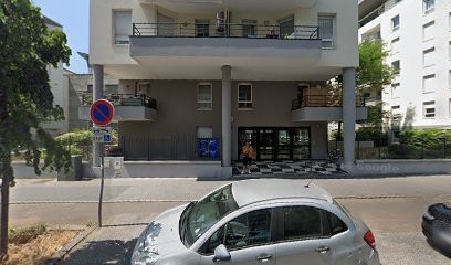 Perrin Elodie, Ambulancier à Lyon 09