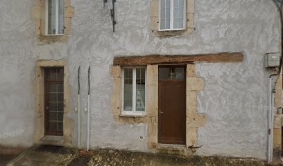 Abeille de la Seine, Ambulancier à Saint-Seine-l'Abbaye