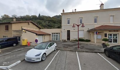 Taxis Neptune, Ambulancier à Serves-sur-Rhône