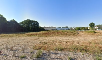 EMS AMBULANCE, Ambulancier à Miniac-Morvan