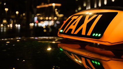 Allo Taxi Tennie, Ambulancier à Tennie