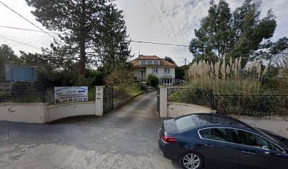 Ambulance du Val de Vonne SARL, Ambulancier à Lusignan