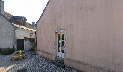 Taxis Monberger, Ambulancier à Neuillé-Pont-Pierre