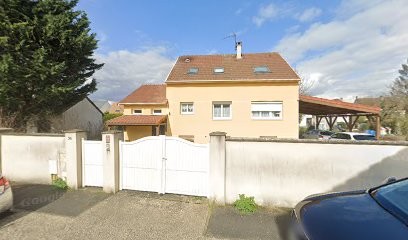 Ambulances Yes Assistances, Ambulancier à Servon