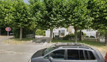 Ambulances bleu ciel, Ambulancier à Palaiseau